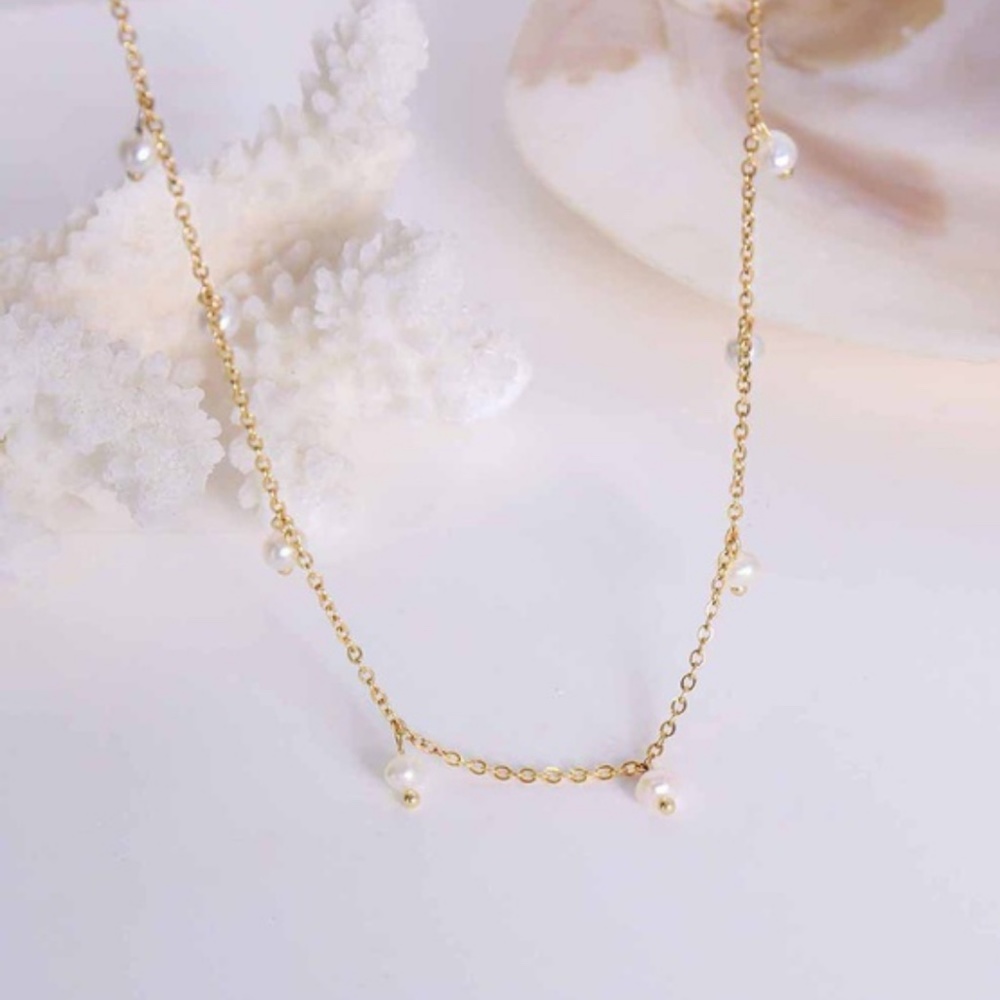 NEW 18K GOLD PLATED PEARL NECKLACE